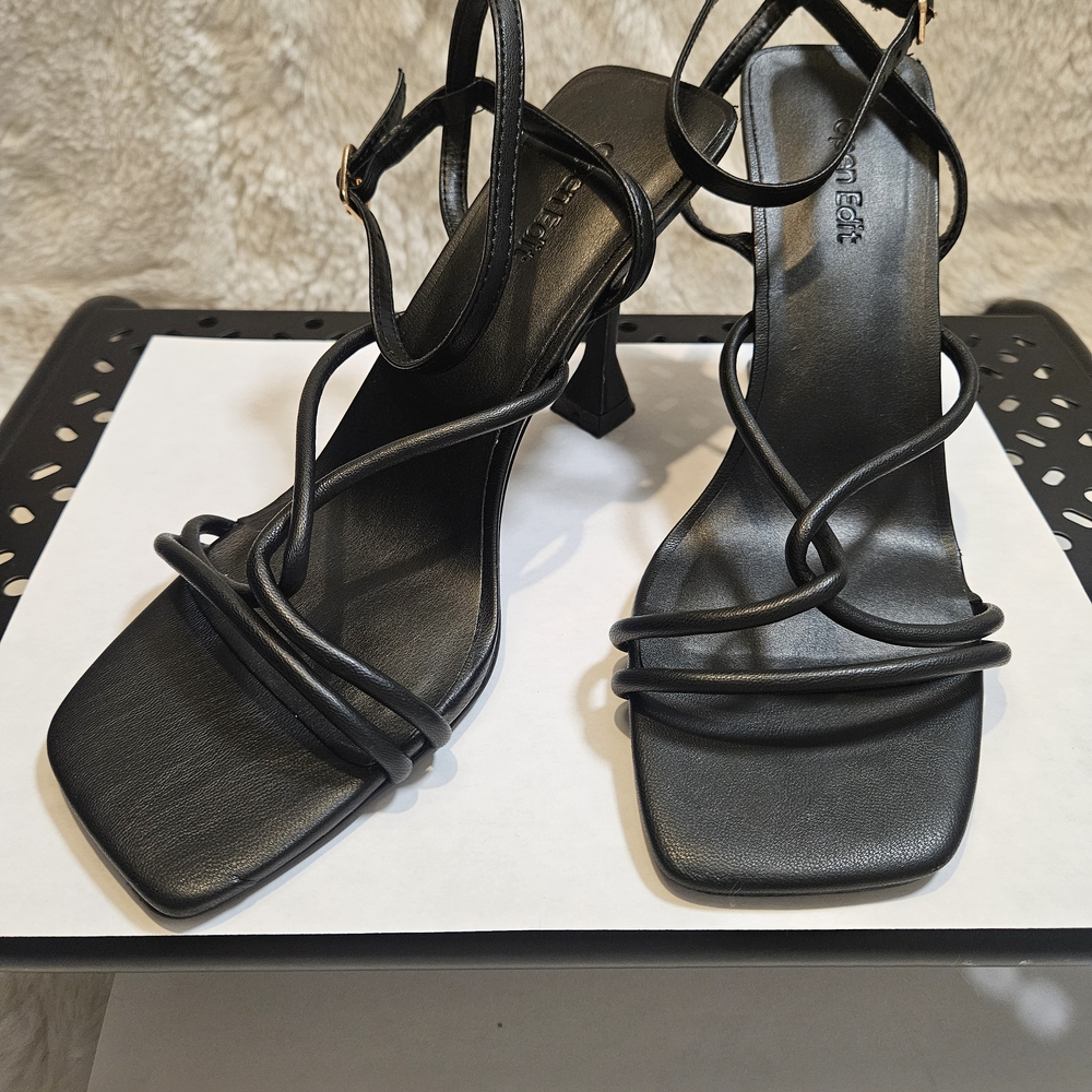 Open Edit Black Strappy Square Toe Sandals Heels - Size 7.5